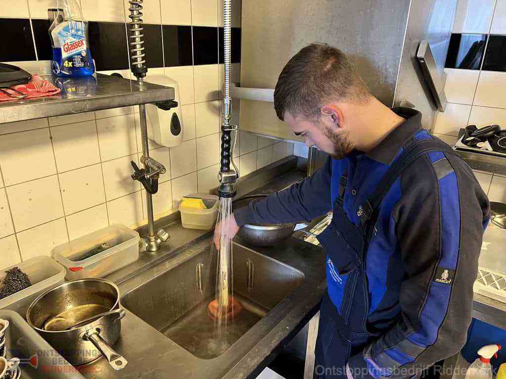 Gootsteen Ontstoppen Ridderkerk Gootsteen Ontstoppen Ridderkerk